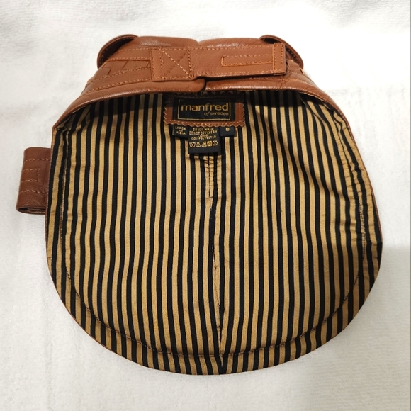 Manfred of Sweden Haute Couture Dog Jacket Size Small - Picture 2 of 3